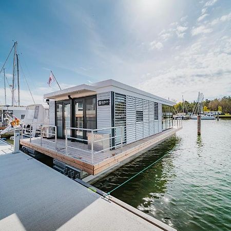 Schwimmendes Ferienhaus "Trinity" Ihr Seahome Auf Der Ostsee Пенемюнде Экстерьер фото