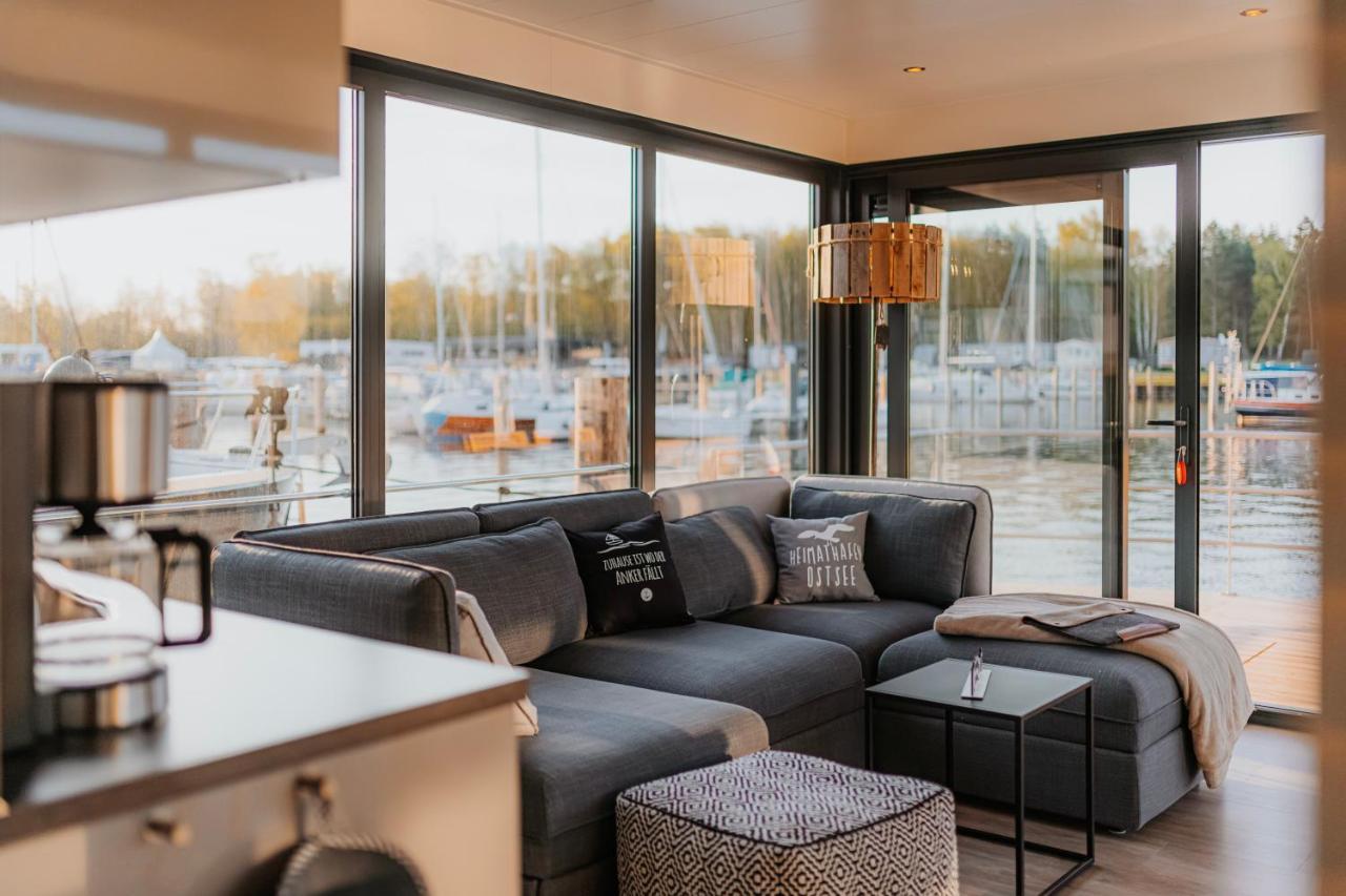 Schwimmendes Ferienhaus "Trinity" Ihr Seahome Auf Der Ostsee Пенемюнде Экстерьер фото